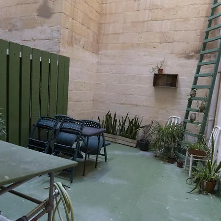 Door * Valletta