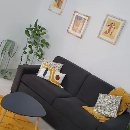 Appartement Door *