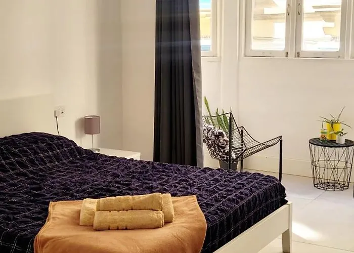 Door Apartment Valletta